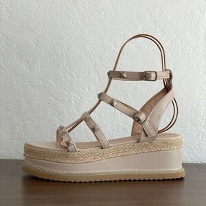 Truffle‎ Collection Platform Sandals Womens 8.5 Beige Strappy Leather Studded